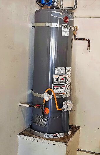 https://kelmscotthotwater.com.au/uploads/2025/06/electric-hot-water-system-97870.jpg