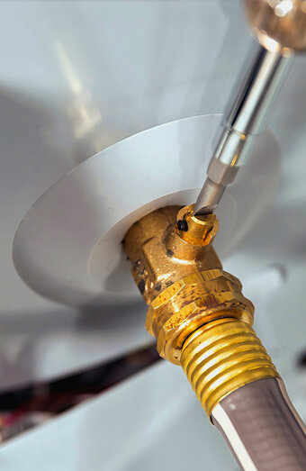 https://kelmscotthotwater.com.au/uploads/2025/06/gas-hot-water-system-23833.jpg