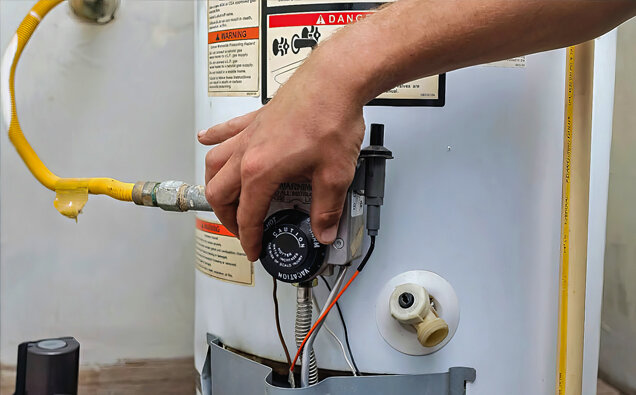 https://kelmscotthotwater.com.au/uploads/2025/06/hot-water-installs-62571.jpg