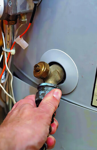 https://kelmscotthotwater.com.au/uploads/2025/06/hot-water-installs-77728.jpg