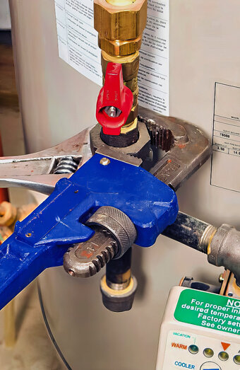 https://kelmscotthotwater.com.au/uploads/2025/06/hot-water-installs-82362.jpg