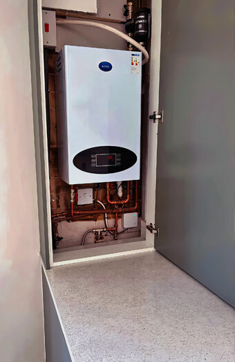 https://kelmscotthotwater.com.au/uploads/2025/06/instant-hot-water-systems-44293.jpg