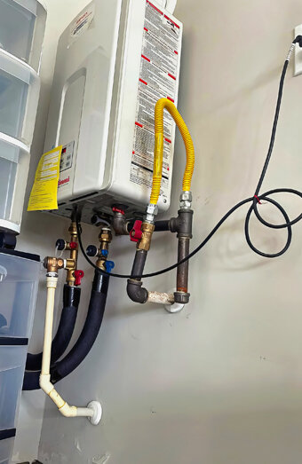 https://kelmscotthotwater.com.au/uploads/2025/06/instant-hot-water-systems-65049.jpg